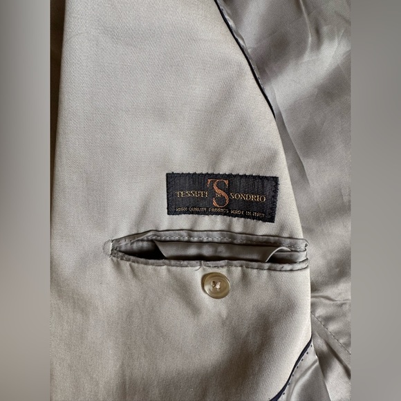 Rare Banana Republic Single Suit - Picture 5 of 9